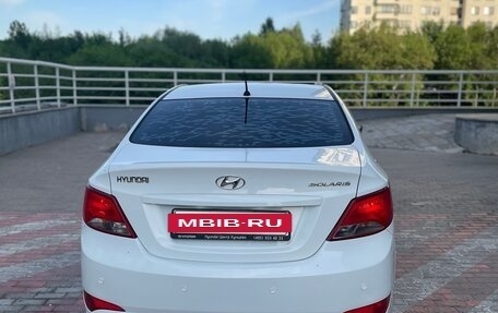 Hyundai Solaris II рестайлинг, 2014 год, 930 000 рублей, 3 фотография