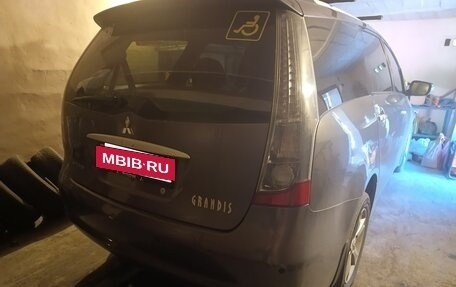 Mitsubishi Grandis, 2008 год, 1 000 000 рублей, 2 фотография