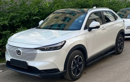 Honda Vezel, 2024 год, 3 250 000 рублей, 2 фотография