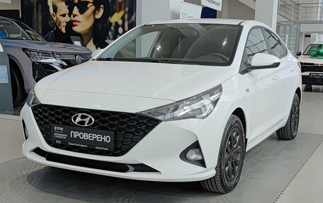 Hyundai Solaris II рестайлинг, 2021 год, 1 699 000 рублей, 5 фотография