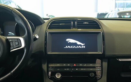 Jaguar F-Pace, 2020 год, 3 550 000 рублей, 19 фотография