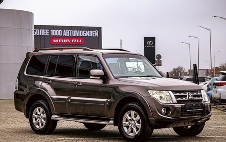 Mitsubishi Pajero IV, 2014 год, 1 995 000 рублей, 3 фотография