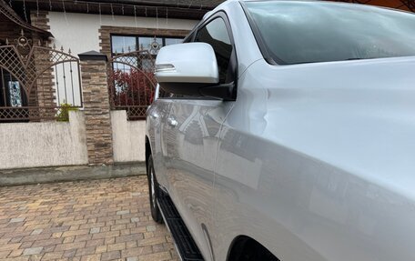 Toyota Land Cruiser Prado 150 рестайлинг 2, 2013 год, 3 100 000 рублей, 9 фотография