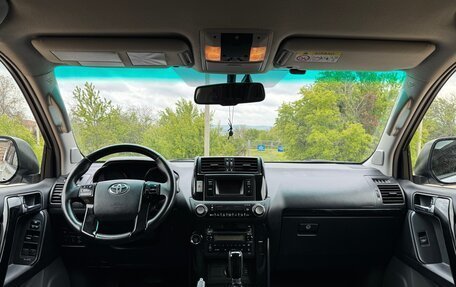 Toyota Land Cruiser Prado 150 рестайлинг 2, 2013 год, 3 100 000 рублей, 17 фотография