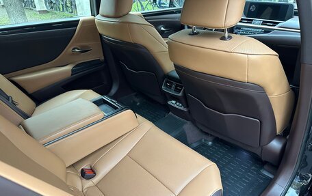 Lexus ES VII, 2019 год, 3 690 000 рублей, 17 фотография