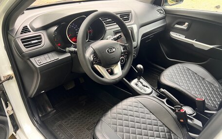 KIA Rio III рестайлинг, 2013 год, 897 000 рублей, 18 фотография