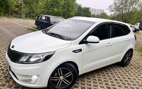 KIA Rio III рестайлинг, 2013 год, 897 000 рублей, 31 фотография