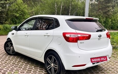 KIA Rio III рестайлинг, 2013 год, 897 000 рублей, 30 фотография