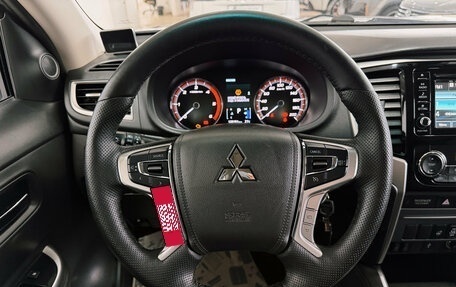 Mitsubishi L200 IV рестайлинг, 2020 год, 2 900 000 рублей, 11 фотография