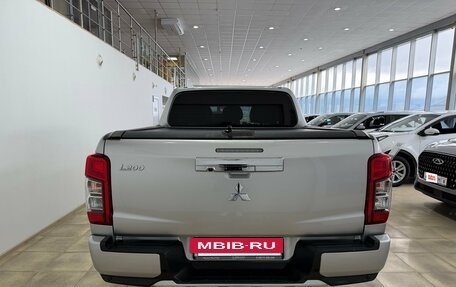 Mitsubishi L200 IV рестайлинг, 2020 год, 2 900 000 рублей, 5 фотография