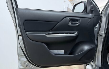 Mitsubishi L200 IV рестайлинг, 2020 год, 2 900 000 рублей, 28 фотография