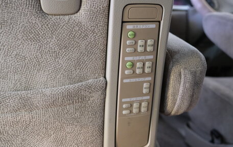 Nissan Elgrand III, 2002 год, 1 449 000 рублей, 23 фотография
