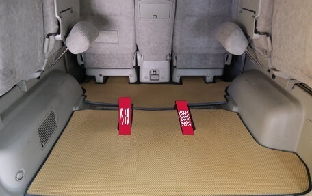 Nissan Elgrand III, 2002 год, 1 449 000 рублей, 25 фотография