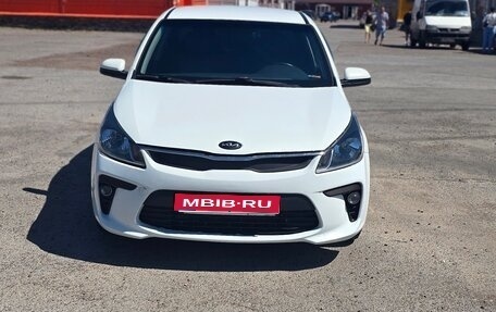 KIA Rio IV, 2018 год, 725 000 рублей, 1 фотография