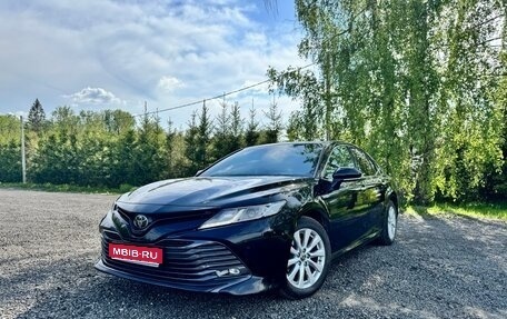 Toyota Camry, 2018 год, 2 500 000 рублей, 1 фотография