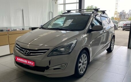 Hyundai Solaris II рестайлинг, 2015 год, 885 000 рублей, 1 фотография