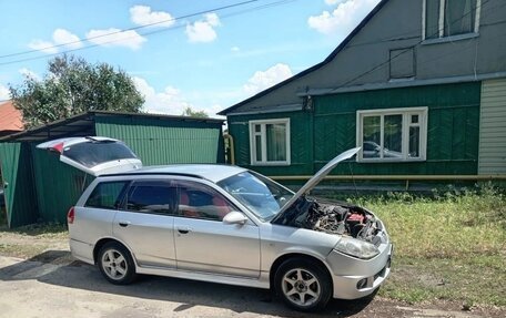 Nissan Wingroad III, 2001 год, 320 000 рублей, 13 фотография