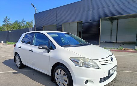 Toyota Auris II, 2012 год, 1 000 000 рублей, 2 фотография