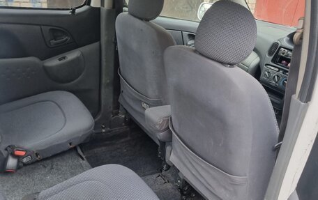 Toyota FunCargo, 2000 год, 300 000 рублей, 6 фотография