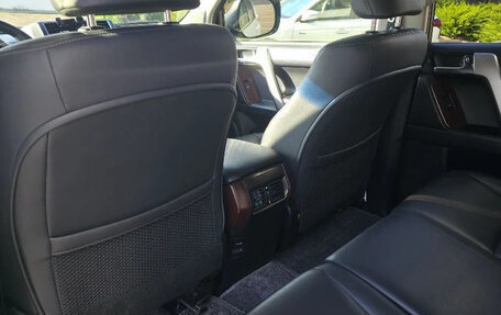 Toyota Land Cruiser Prado 150 рестайлинг 2, 2016 год, 4 650 000 рублей, 10 фотография