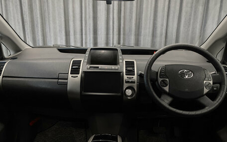 Toyota Prius, 2009 год, 899 000 рублей, 8 фотография