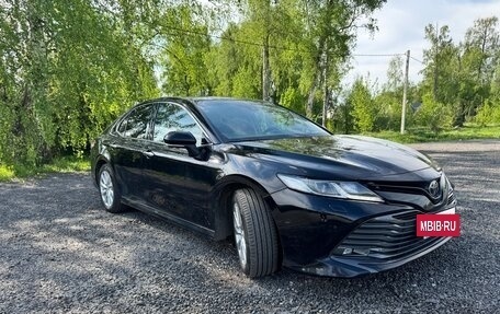 Toyota Camry, 2018 год, 2 500 000 рублей, 3 фотография