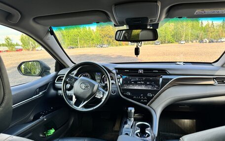 Toyota Camry, 2018 год, 2 500 000 рублей, 10 фотография