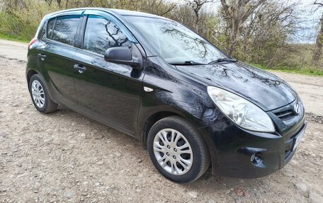 Hyundai i20 IB рестайлинг, 2010 год, 560 000 рублей, 2 фотография