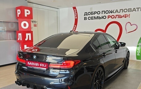 BMW 5 серия, 2018 год, 4 300 000 рублей, 5 фотография