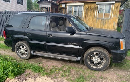 Cadillac Escalade II, 2004 год, 900 000 рублей, 4 фотография