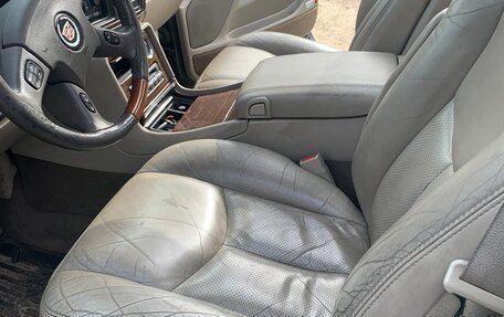 Cadillac Escalade II, 2004 год, 900 000 рублей, 10 фотография