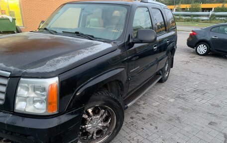 Cadillac Escalade II, 2004 год, 900 000 рублей, 22 фотография