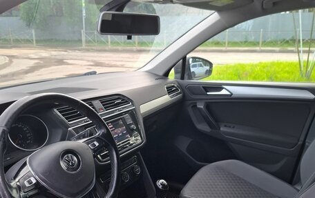 Volkswagen Tiguan II, 2018 год, 1 950 000 рублей, 7 фотография
