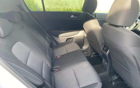 KIA Sportage IV рестайлинг, 2018 год, 2 148 000 рублей, 13 фотография