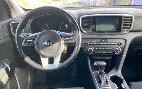 KIA Sportage IV рестайлинг, 2018 год, 2 148 000 рублей, 9 фотография