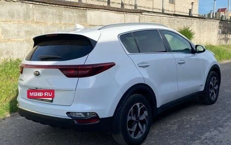 KIA Sportage IV рестайлинг, 2018 год, 2 148 000 рублей, 7 фотография