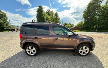 Skoda Yeti I рестайлинг, 2014 год, 1 300 000 рублей, 2 фотография