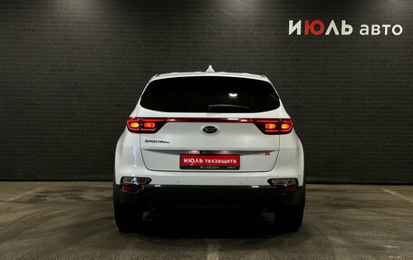 KIA Sportage IV рестайлинг, 2018 год, 1 999 000 рублей, 6 фотография