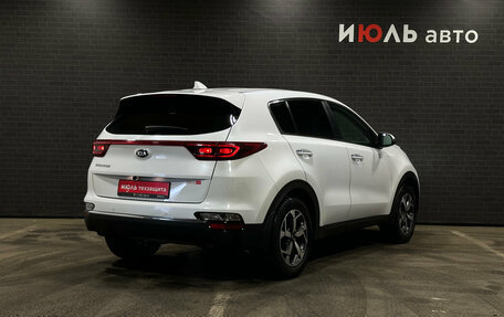 KIA Sportage IV рестайлинг, 2018 год, 1 999 000 рублей, 5 фотография