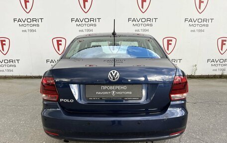 Volkswagen Polo VI (EU Market), 2017 год, 824 000 рублей, 3 фотография