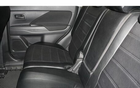 Mitsubishi Outlander III рестайлинг 3, 2014 год, 1 433 000 рублей, 7 фотография