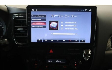 Mitsubishi Outlander III рестайлинг 3, 2014 год, 1 433 000 рублей, 10 фотография