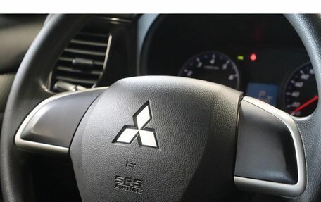 Mitsubishi Outlander III рестайлинг 3, 2014 год, 1 433 000 рублей, 9 фотография