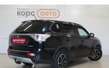 Mitsubishi Outlander III рестайлинг 3, 2014 год, 1 433 000 рублей, 3 фотография