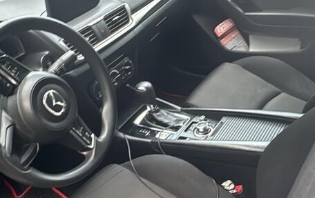 Mazda 3, 2018 год, 1 600 000 рублей, 4 фотография