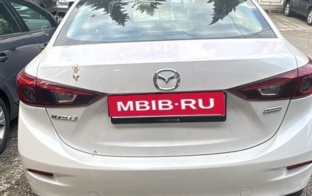 Mazda 3, 2018 год, 1 600 000 рублей, 2 фотография