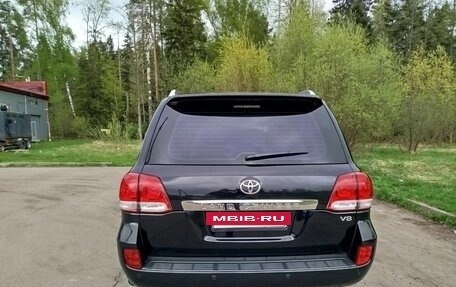 Toyota Land Cruiser 200, 2010 год, 2 400 000 рублей, 6 фотография
