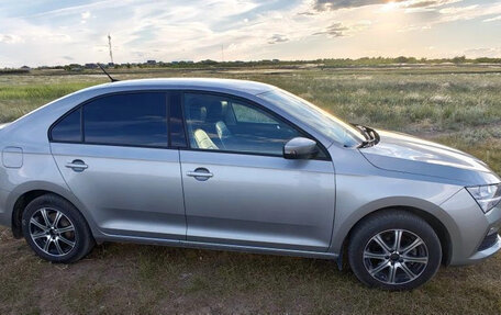 Skoda Rapid II, 2020 год, 1 300 000 рублей, 28 фотография