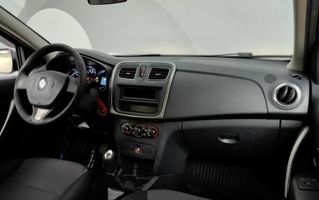 Renault Logan II, 2016 год, 645 000 рублей, 13 фотография