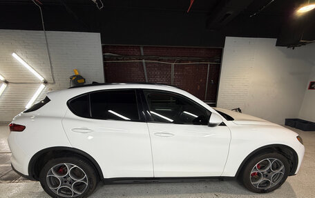 Alfa Romeo Stelvio, 2019 год, 2 700 000 рублей, 5 фотография